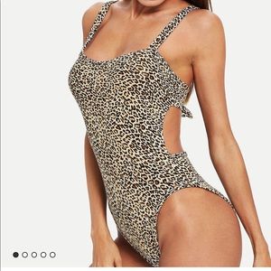 NWT Leopard Print Boutique Bodysuit